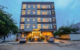 Yashobhoomi Stay Near Delhi Airport By Pmh